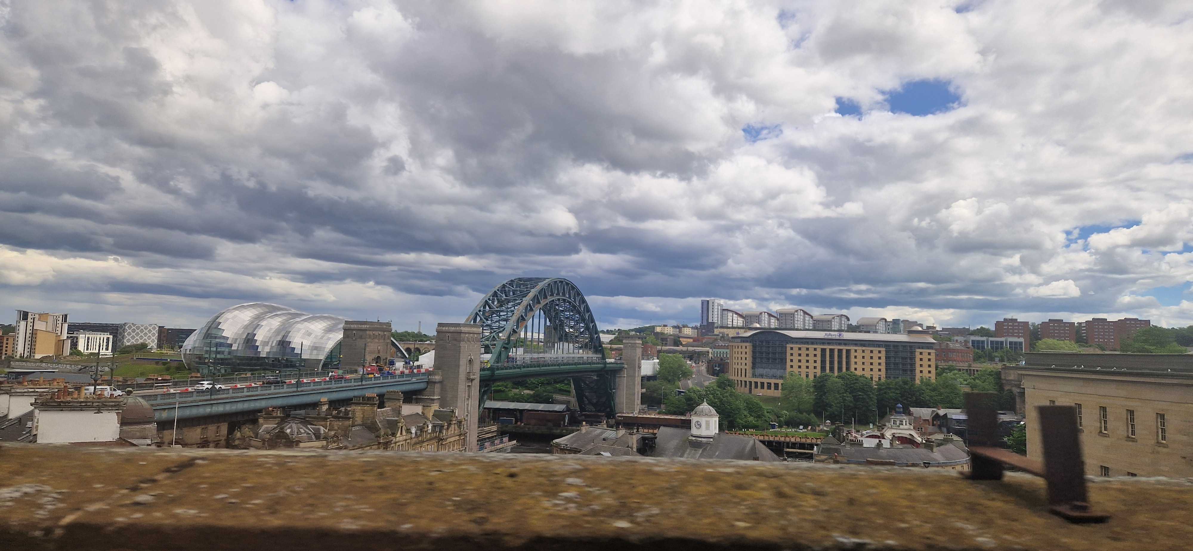 A view of the Sage and the Tyne Bridge (still visibly rusty)